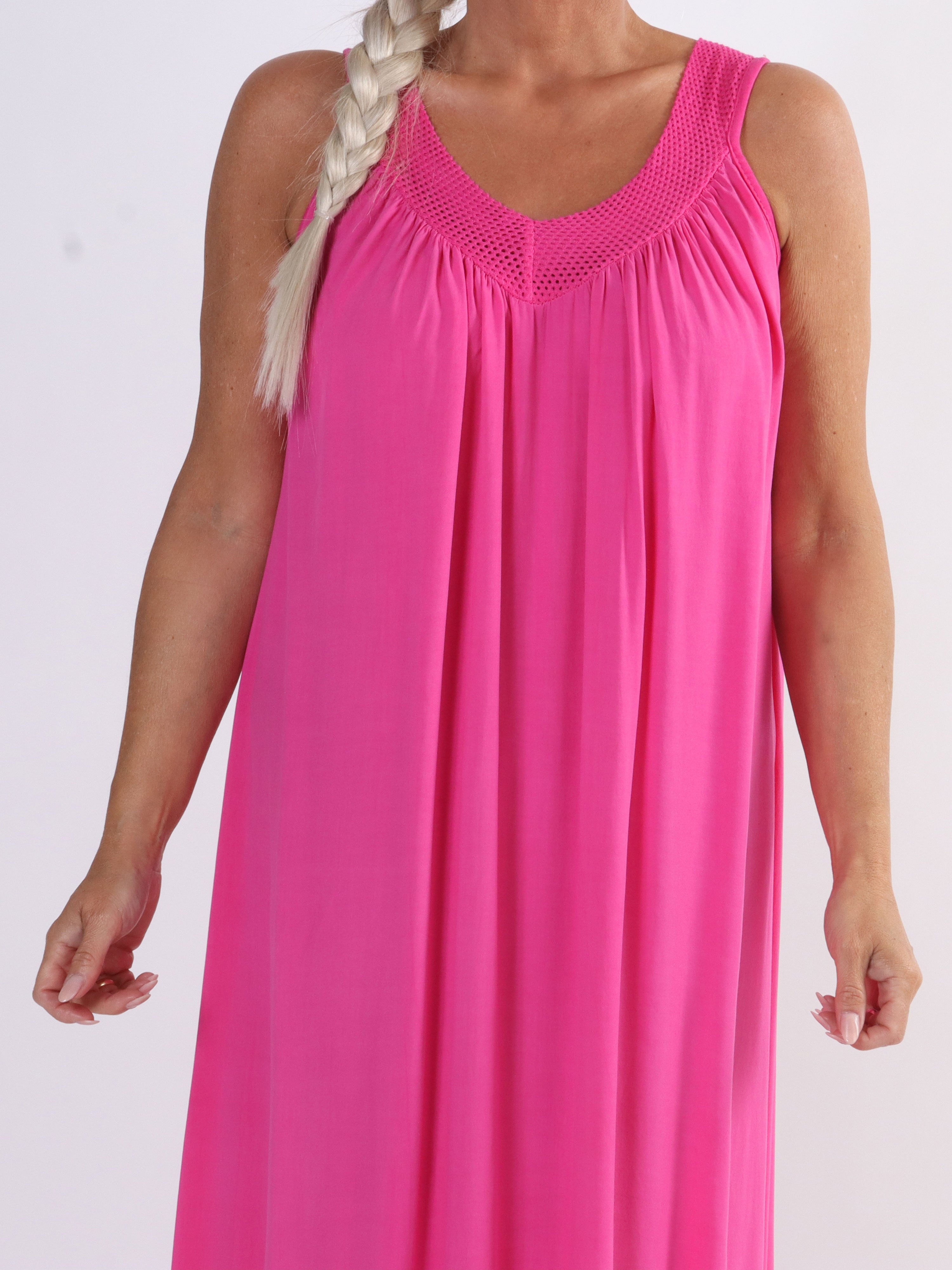 Arizona - Lang plus size sommerkjole med brede stropper